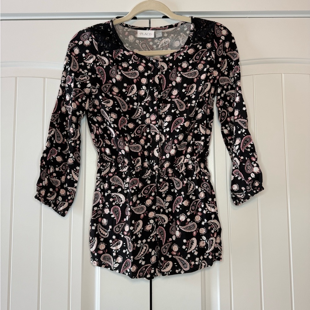 Children’s place black and pink paisley long sleeve romper size medium (7/8)